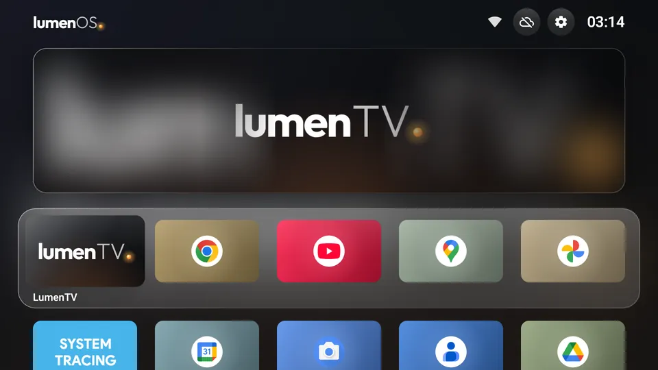 L'accueil LumenOS sur la TV : LumenTV en grand dans la Top Shelf, le dock de verre, et le début de la grille.